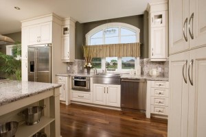 Advantages of Customized Cupboards